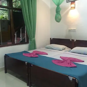 Woods Guest Homestay Kandy